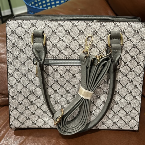 Handbag - Picture 2 of 2